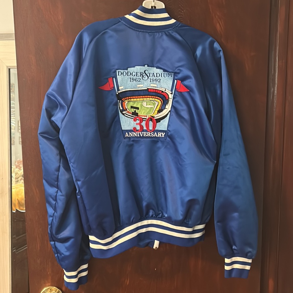 Women’s Vintage Dodgers Stadium 30 year anniversary jacket - Picture 2 of 4